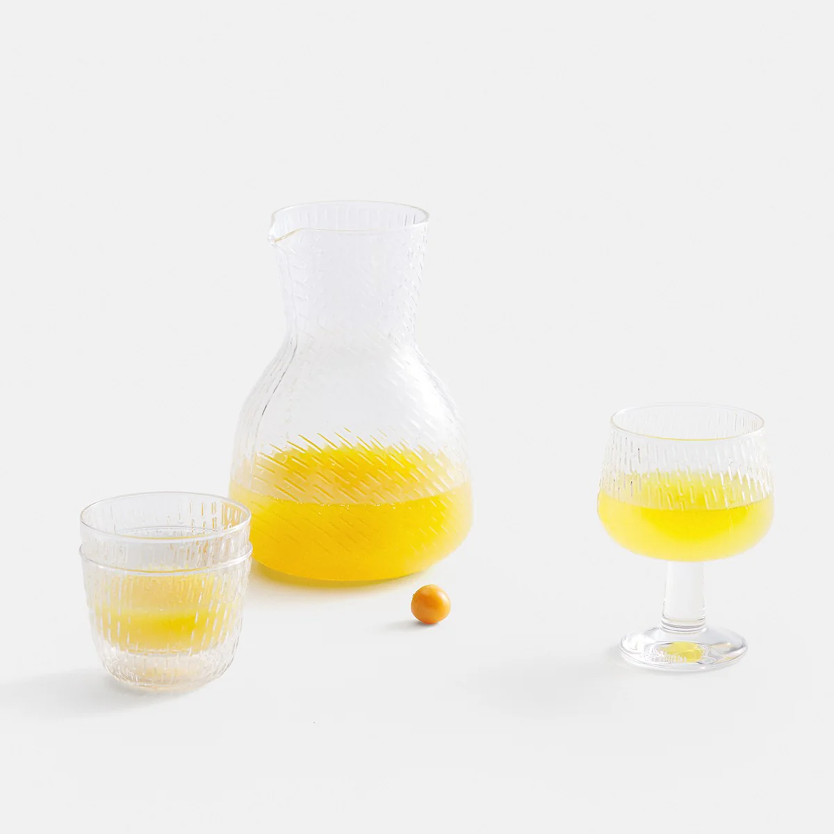 Marimekko Syksy Clear Glass Pitcher - Image 4