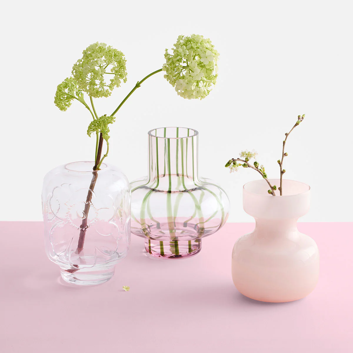 Marimekko Sakki Light Pink Vase - Image 4