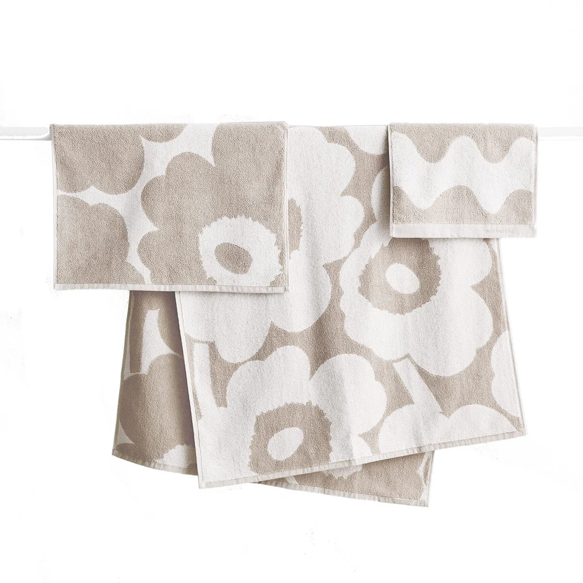 Marimekko Unikko Beige Bath Towel - Image 4
