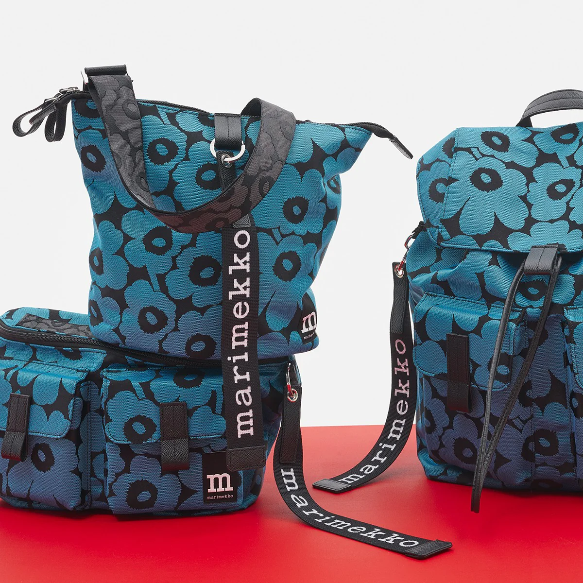 Marimekko Unikko Black / Blue Medium Sling Shoulder Bag - Image 5