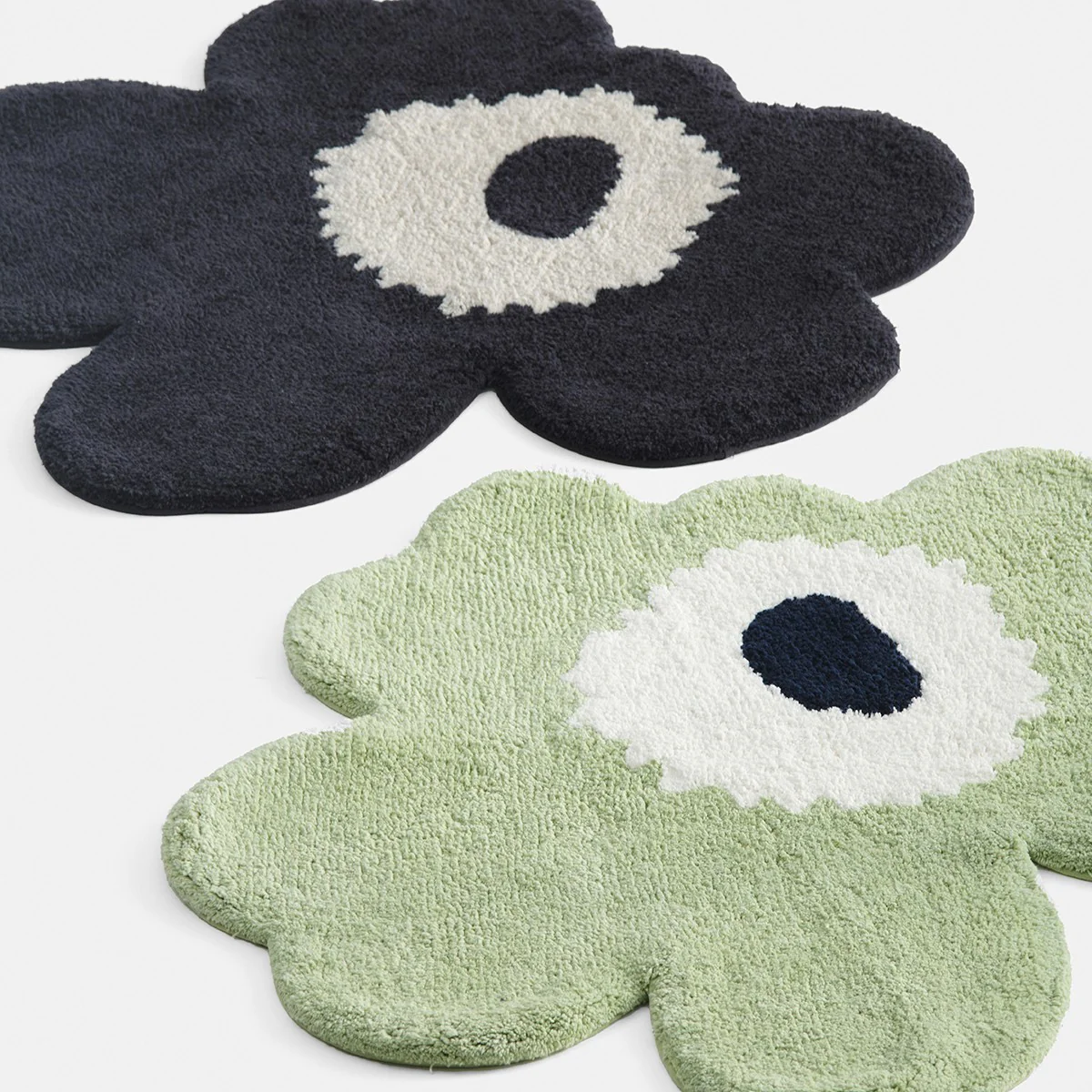 Marimekko Unikko Charcoal / Off White Bath Mat - Image 3
