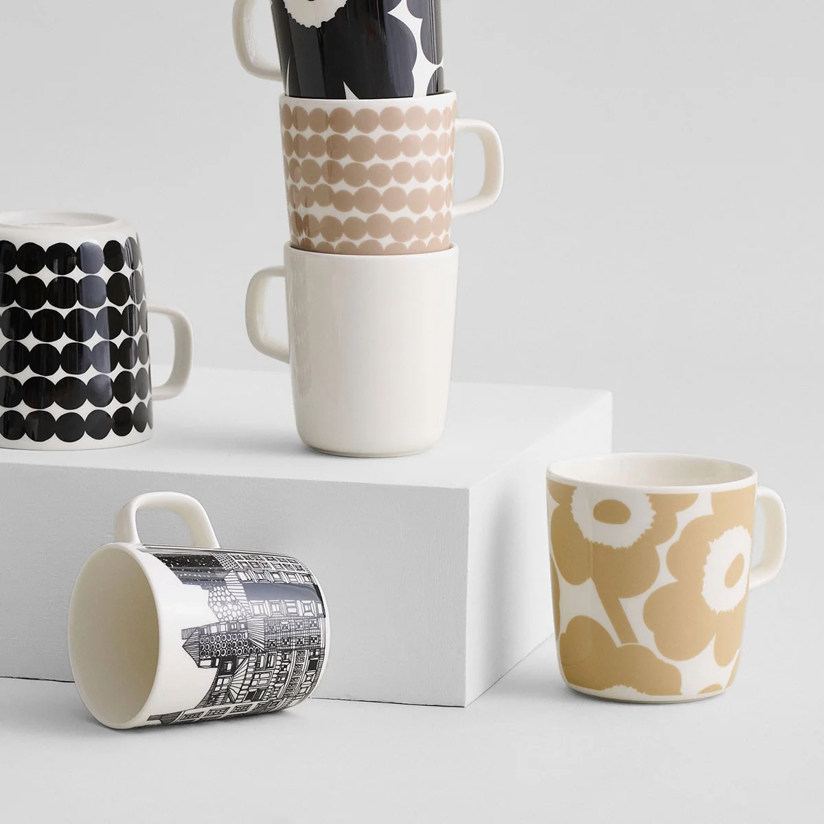 Marimekko Unikko White / Beige Large Mug - Image 2