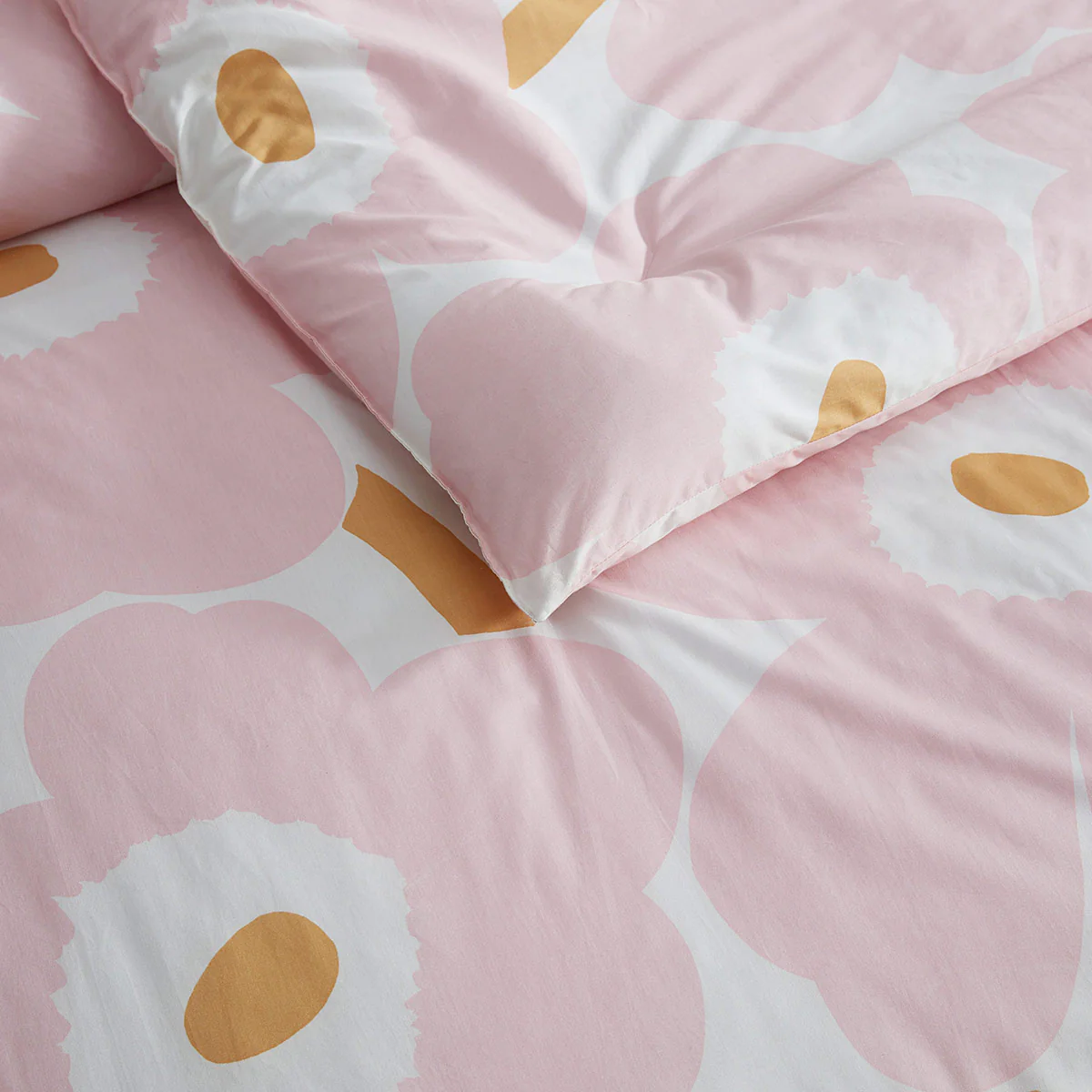 Marimekko Unikko Light Pink Duvet Cover Set - King - Image 3