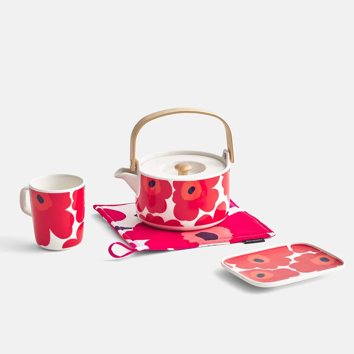 Marimekko Unikko Red Mug - Image 4