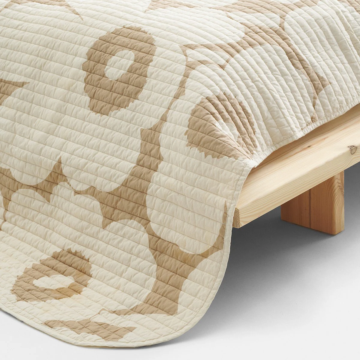 Marimekko Unikko Off White / Beige Quilted Bedspread / Throw Blanket - Image 2