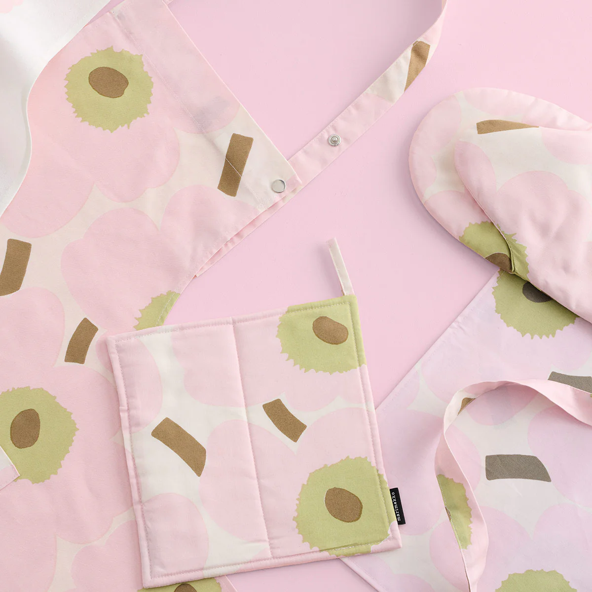 Marimekko Unikko Pink / Off White / Pear Pot Holder - Image 2