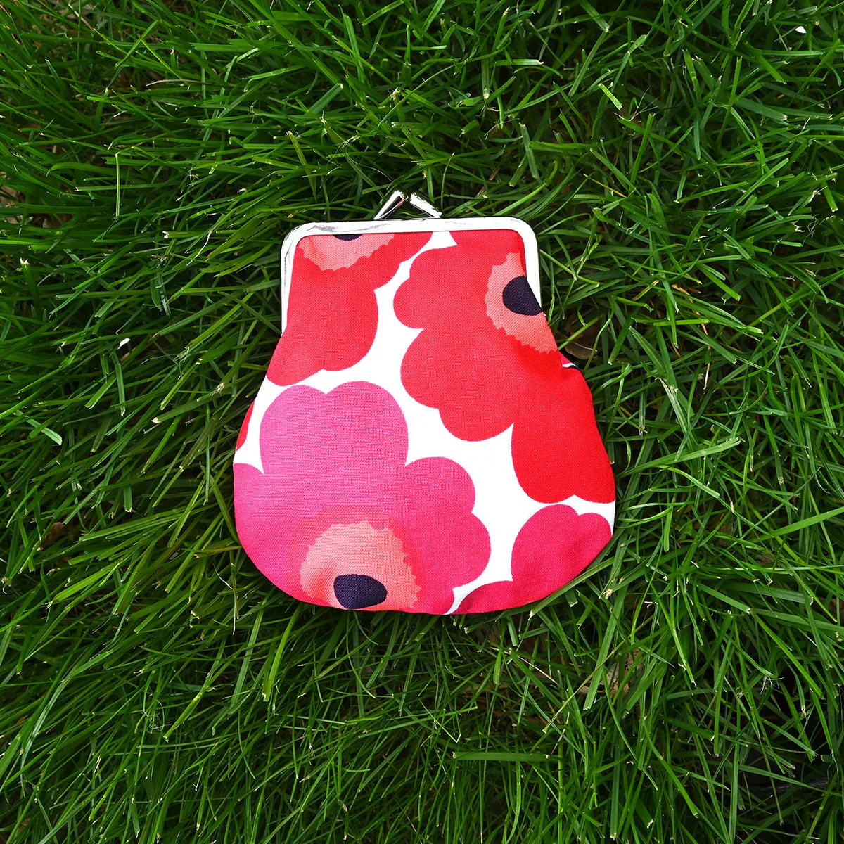 Marimekko Unikko White / Red / Pink Coin Purse - Image 3