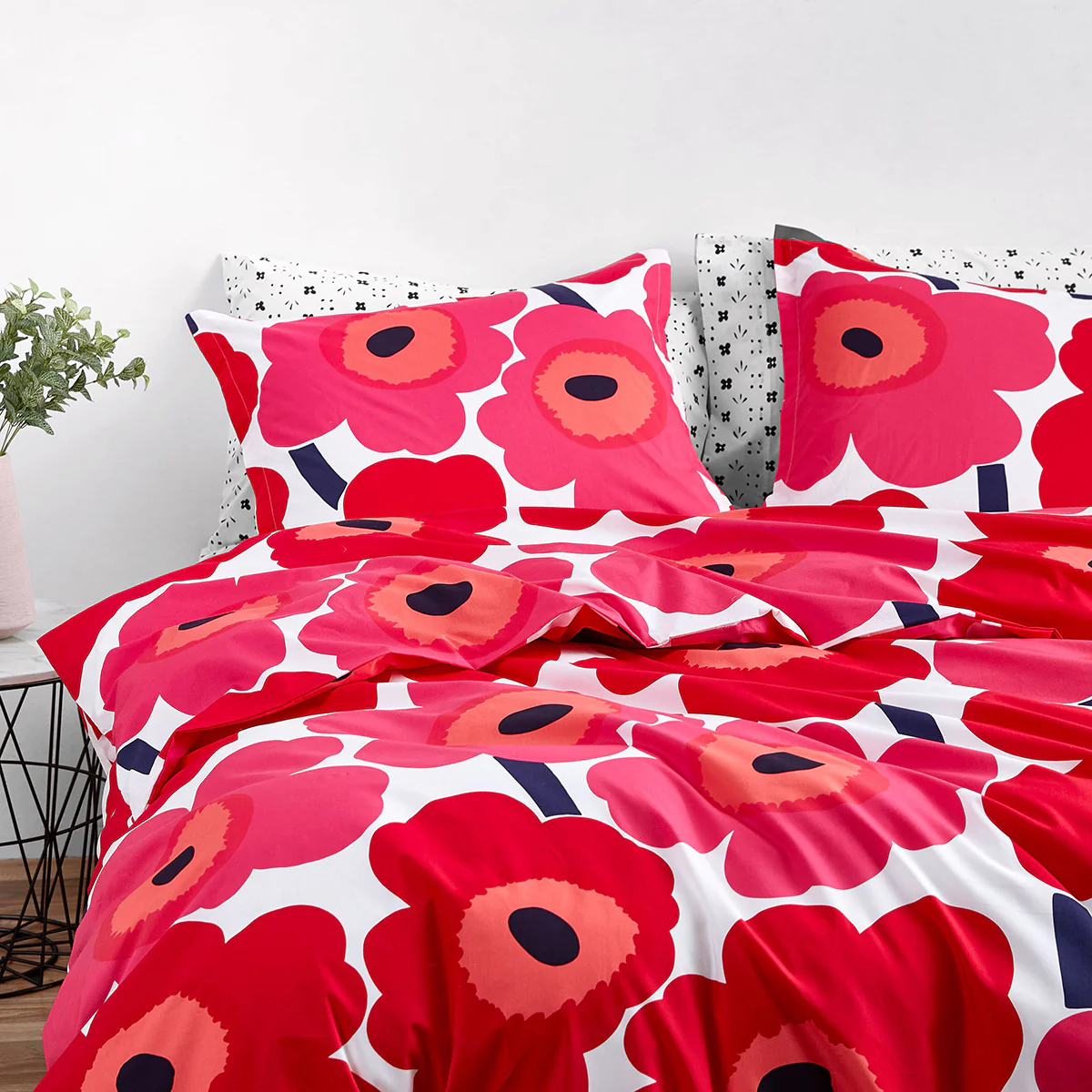 Marimekko Unikko Red Full / Queen Duvet Cover Set - Image 2