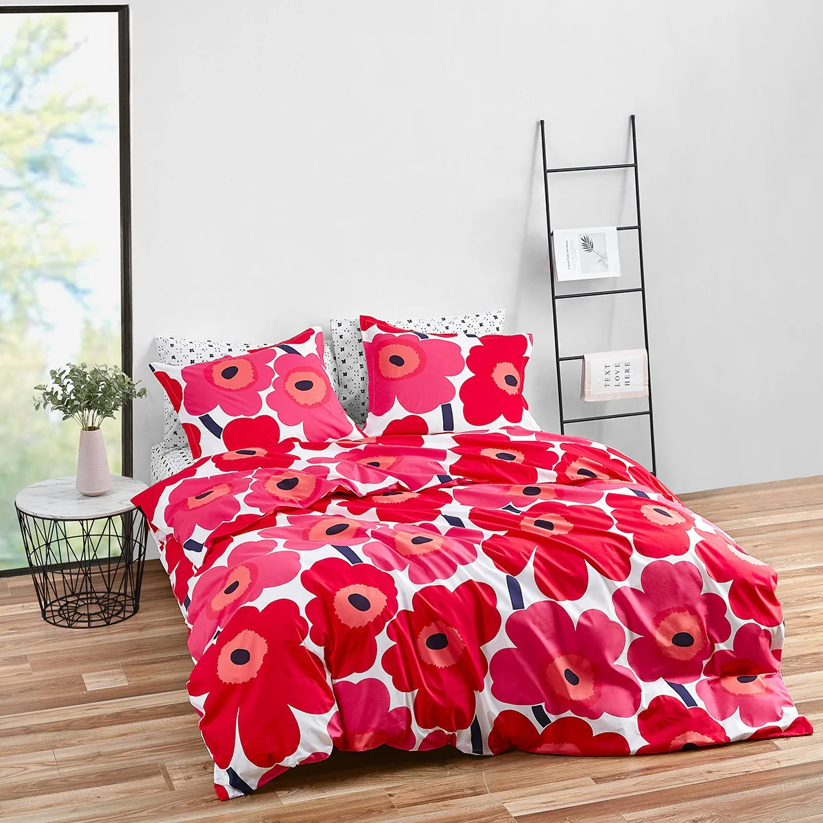 Marimekko Unikko Red Full / Queen Duvet Cover Set - Image 5