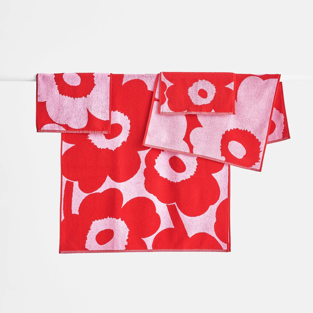 Marimekko Unikko Pink / Red Bath Towel - Image 3
