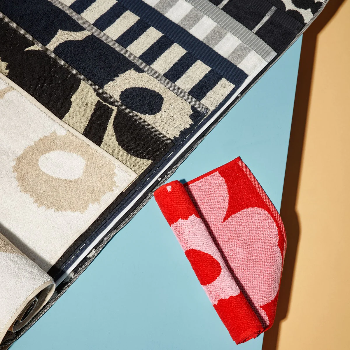 Marimekko Unikko Pink / Red Washcloth - Image 2