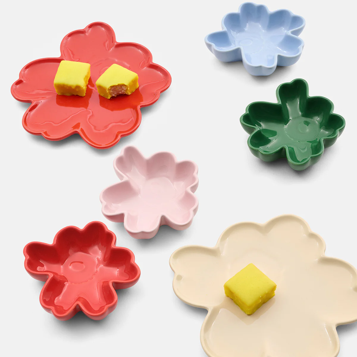 Marimekko Unikko Shape Orange-Red Salad Plate - Image 2