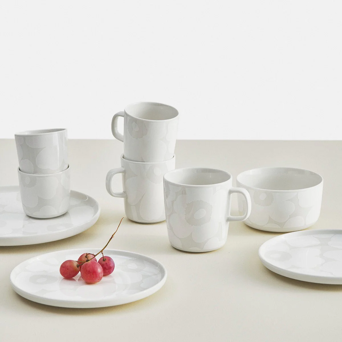 Marimekko Unikko White / Off White Salad Plate - Image 4