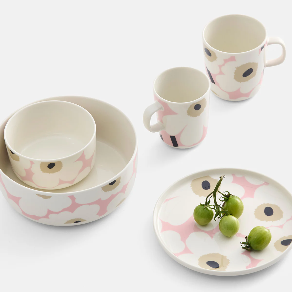 Marimekko Unikko White / Beige / Pink Salad Plate - Image 2