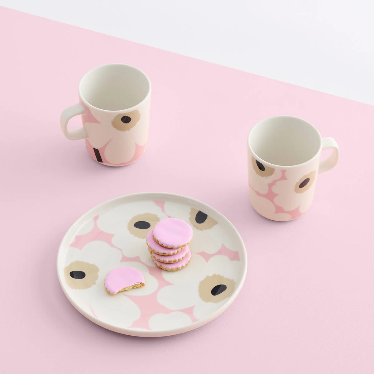 Marimekko Unikko White / Beige / Pink Salad Plate - Image 4