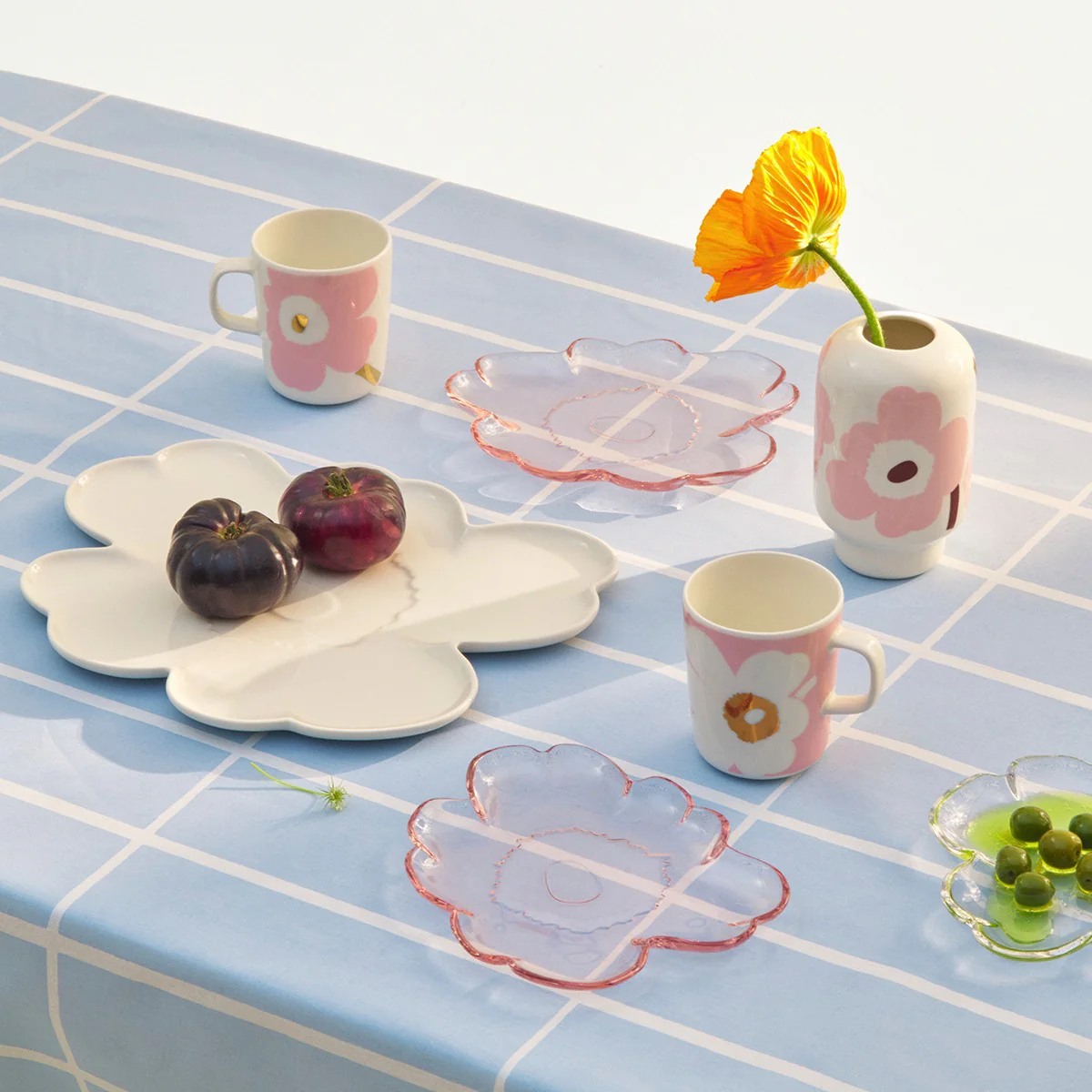 Marimekko Unikko White Serving Plate - Anniversary Edition - Image 2