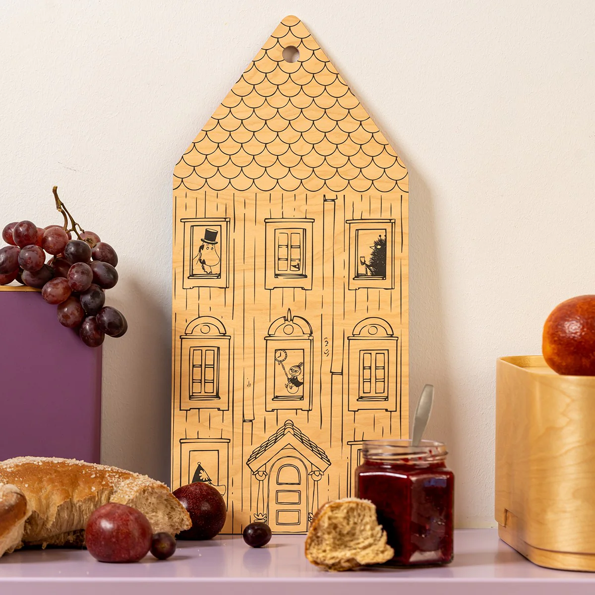 Muurla Moomin House Blue / Red Reversible Chop & Serve Board - Image 4