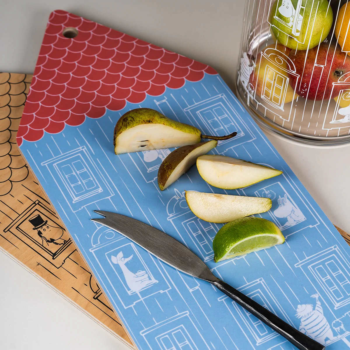 Muurla Moomin House Blue / Red Reversible Chop & Serve Board - Image 5