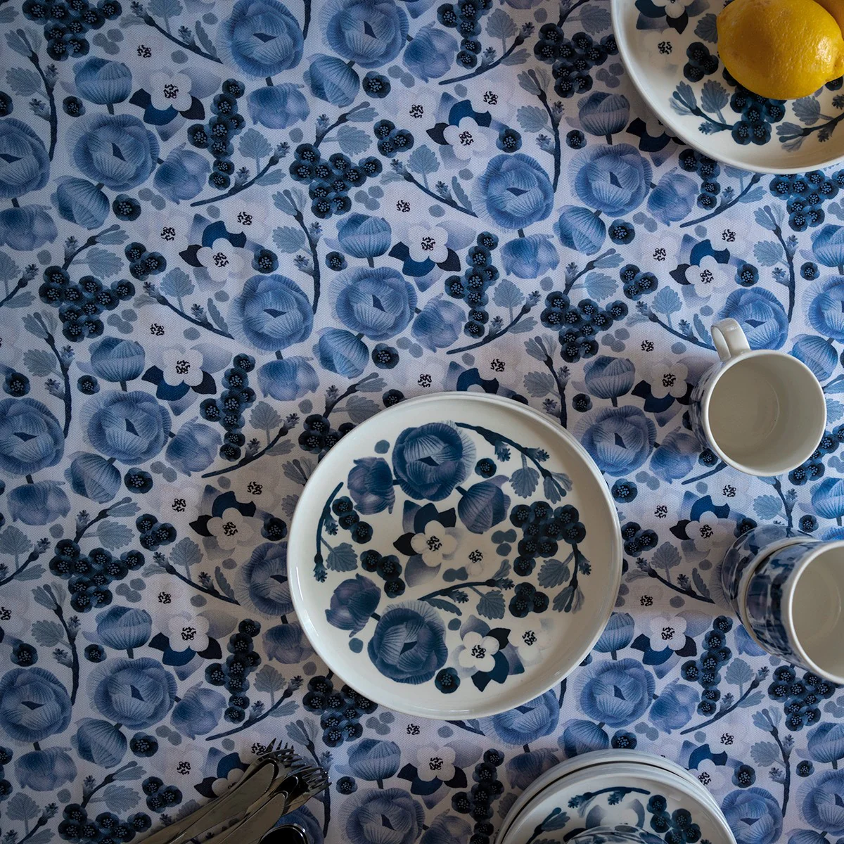 Pentik Lapin Kukka Blue / White Salad Plate - Image 3