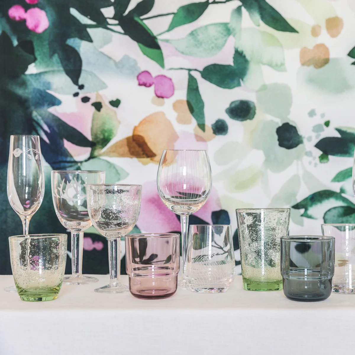Pentik Linda Clear Wine Glass - Image 4