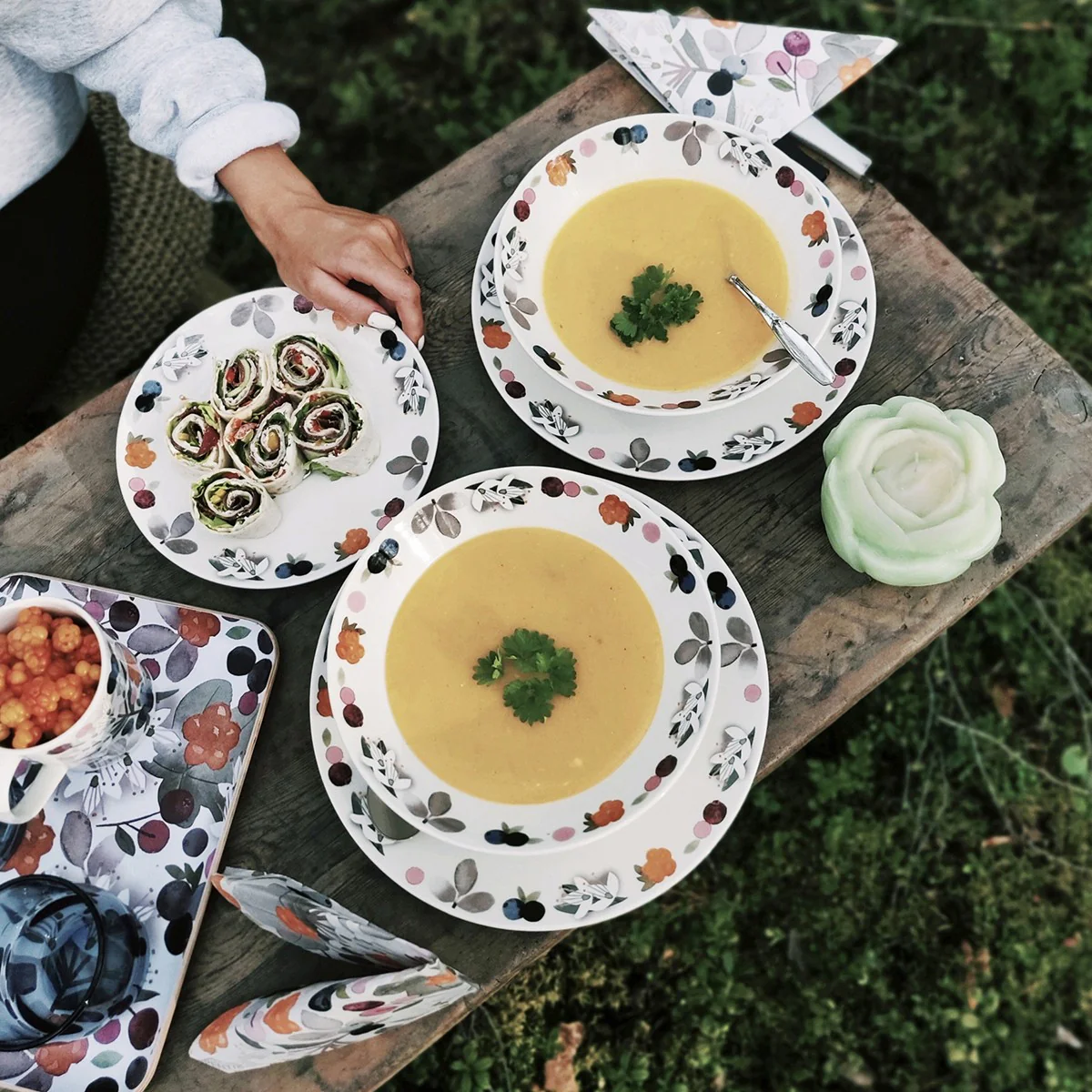 Pentik Metsamarja Salad Plate - Image 3