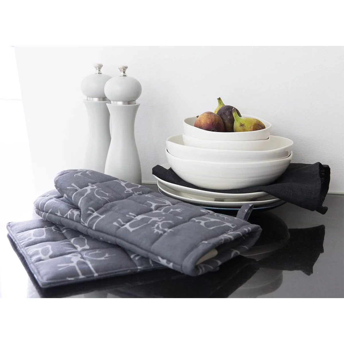 Pentik Saaga Grey Pot Holder - Image 2