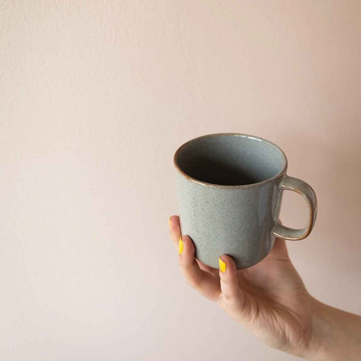 Pentik Tuntu Grey / Brown Mug - 12 oz - Image 2