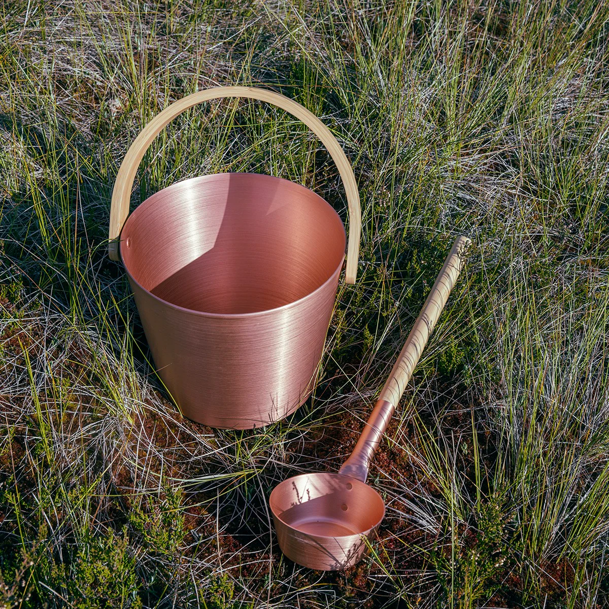 Rento Copper Aluminum & Bamboo Sauna Pail - Image 3