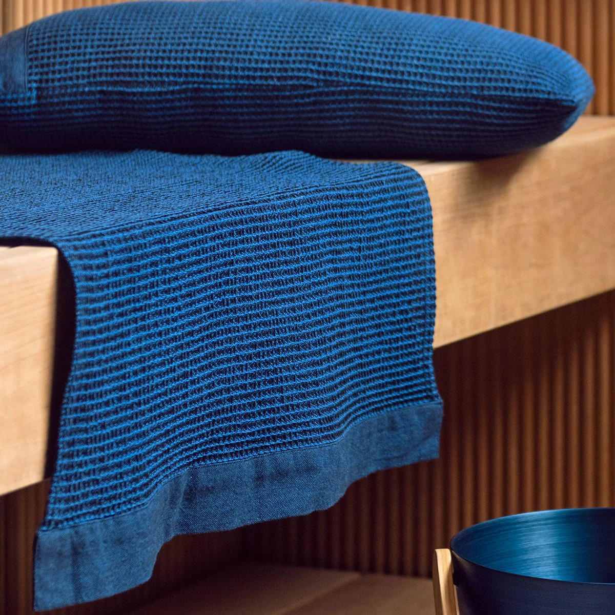 Rento Kenno Blue / Black Sauna Bench Cover - Image 2