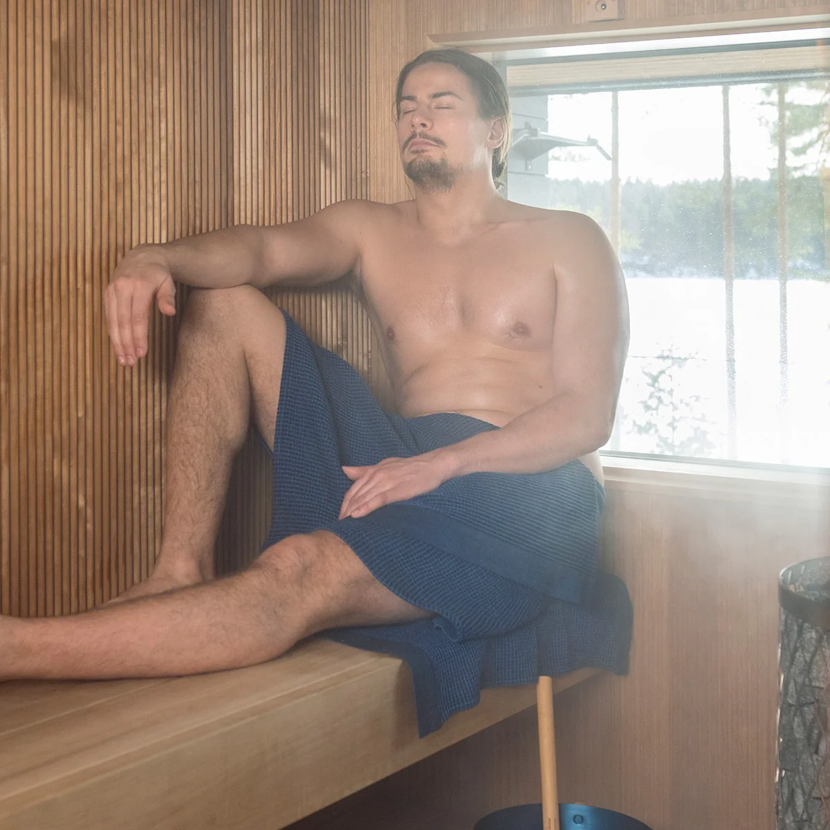 Rento Kenno Blue / Black Sauna Seat Cover - Image 3