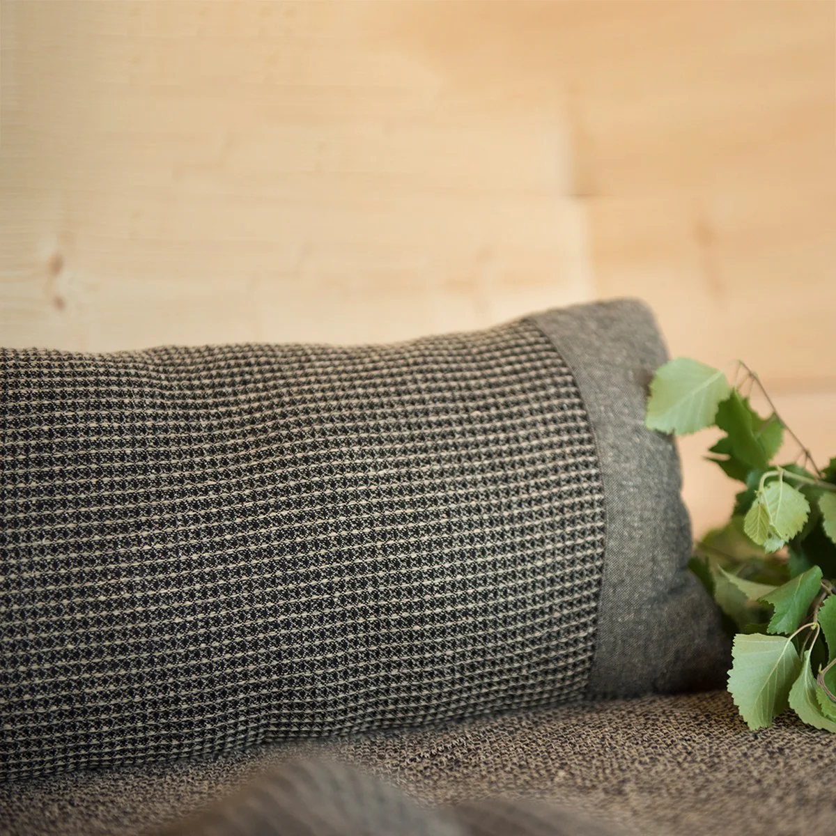 Rento Kenno Brown / Black Sauna Pillow - Image 2