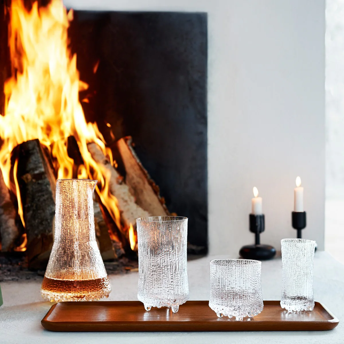 iittala Ultima Thule Footed On The Rocks - Set of 2 - Image 3