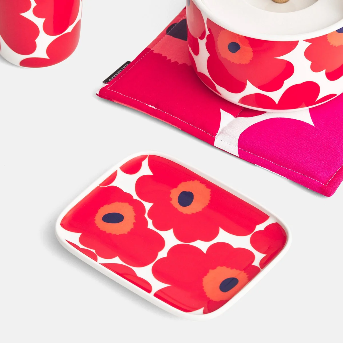 Marimekko Unikko Red Small Plate - Image 5