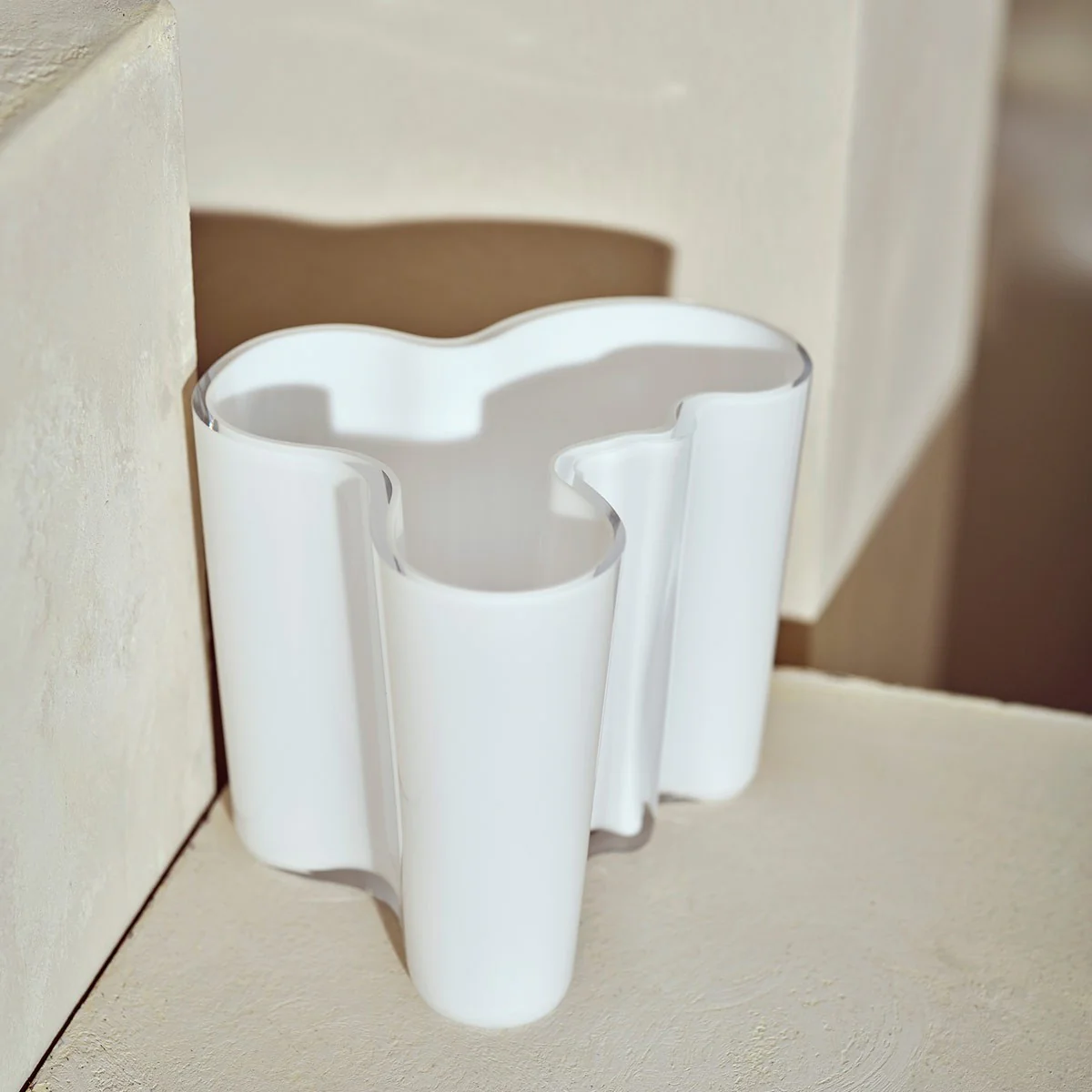 iittala Aalto White Vase - 6-1/4" - Image 3